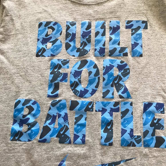 Nike T-shirt - Picture 2 of 3